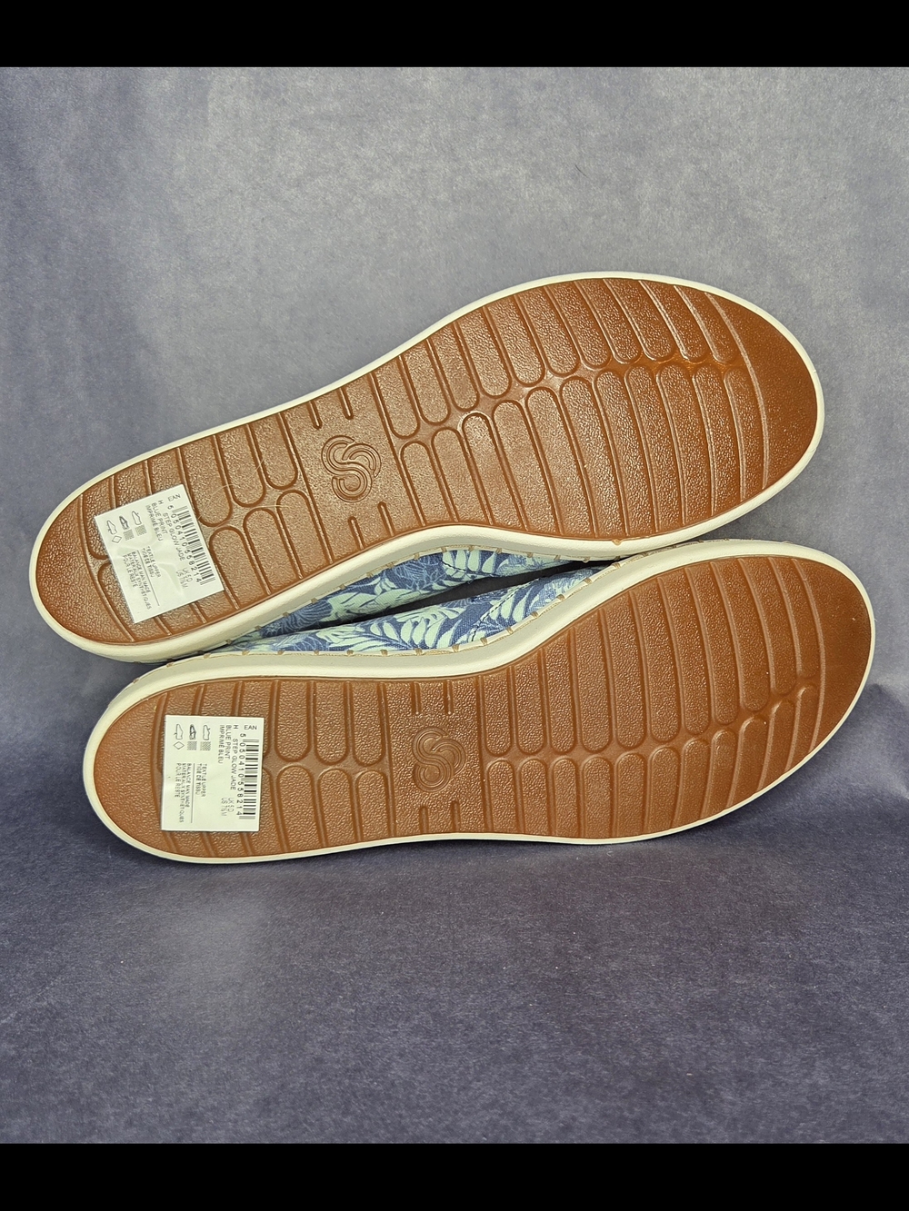 Cloudsteppers by Clarks Navy Floral Canvas Slip-On Loafers - Picture 7 of 8